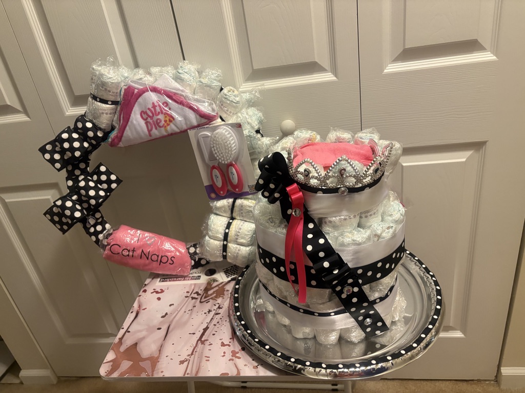 Diaper Wreath and Cake Gift Set with Polka Dot Ribbon